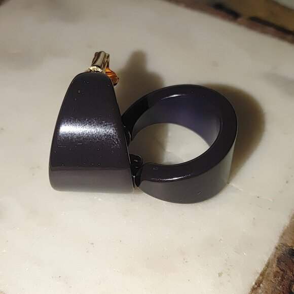 Vintage Blue Bakelite Clip On Earrings Timeless Geometric Design Authentic Retro - Picture 8 of 9